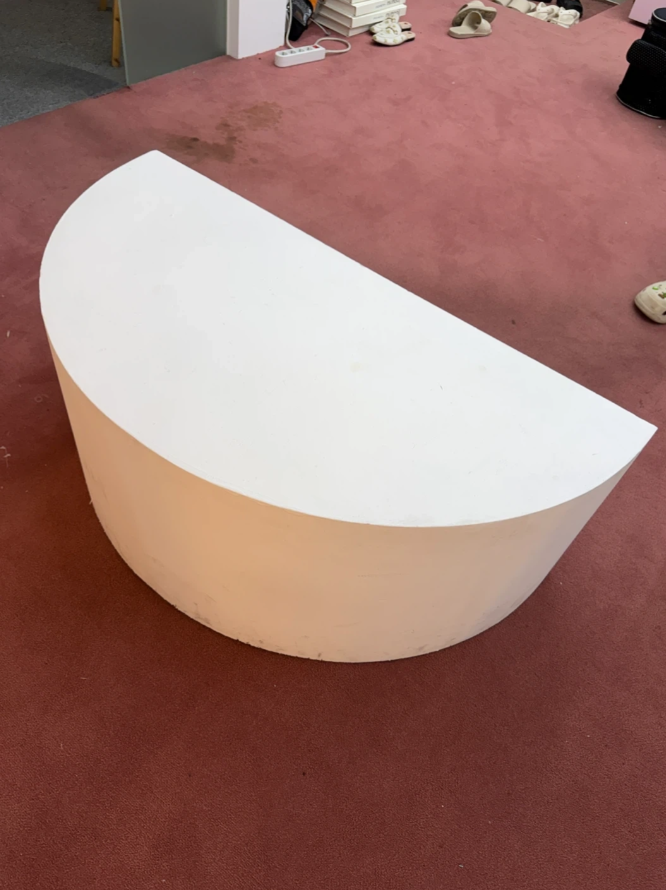 모던한 반달형 단상 100x50x40